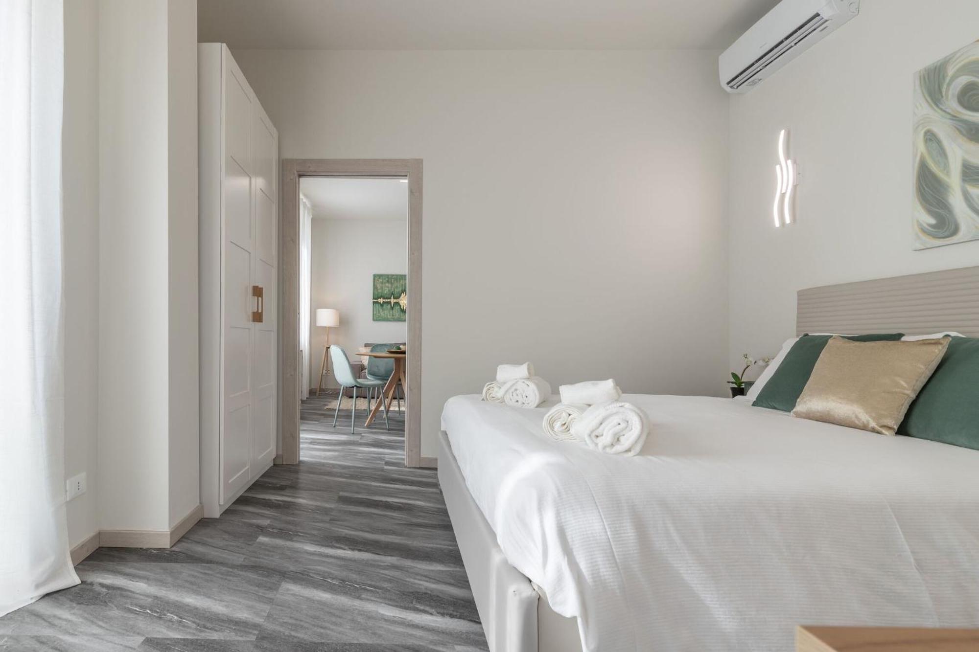 Italian Experience-Suite Ateneo Pavia Exterior foto