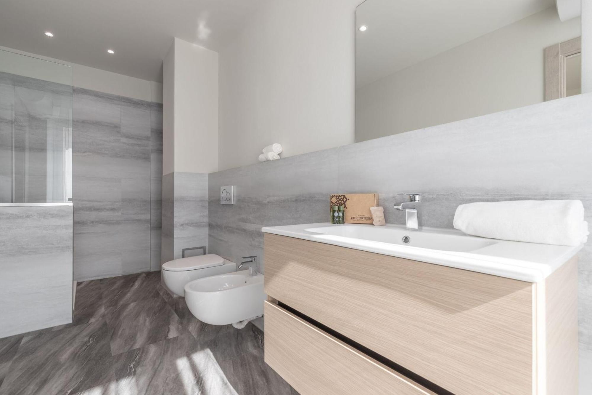 Italian Experience-Suite Ateneo Pavia Exterior foto