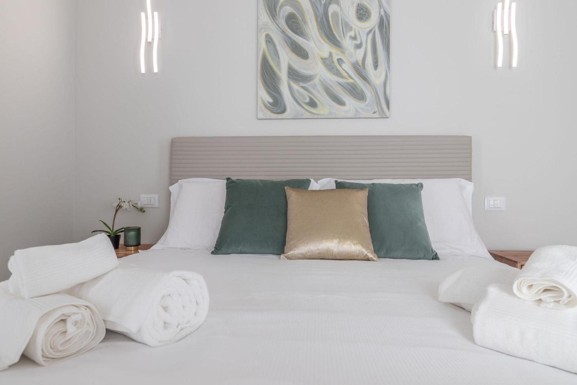 Italian Experience-Suite Ateneo Pavia Exterior foto